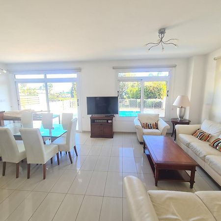 Horizon Villa โปรทาราส ภายนอก รูปภาพ
